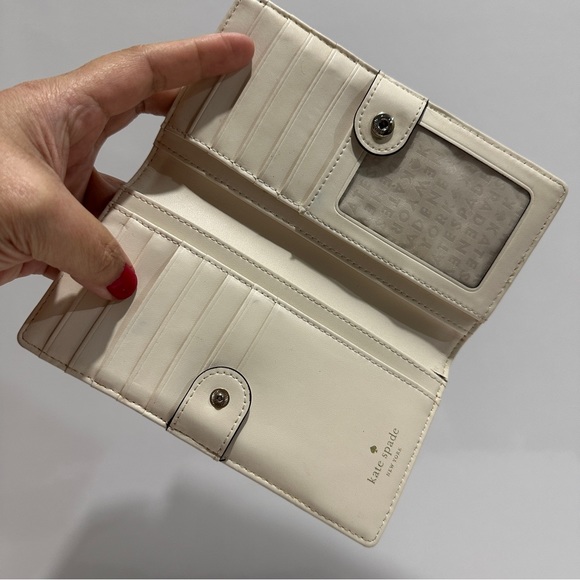 Authentic Kate Spade Wallet - Picture 7 of 8